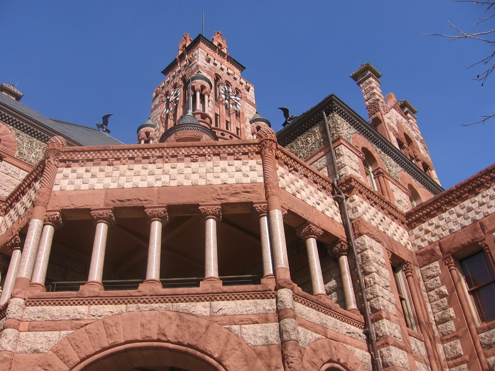 Waxahachie Courthouse: looking up west face.